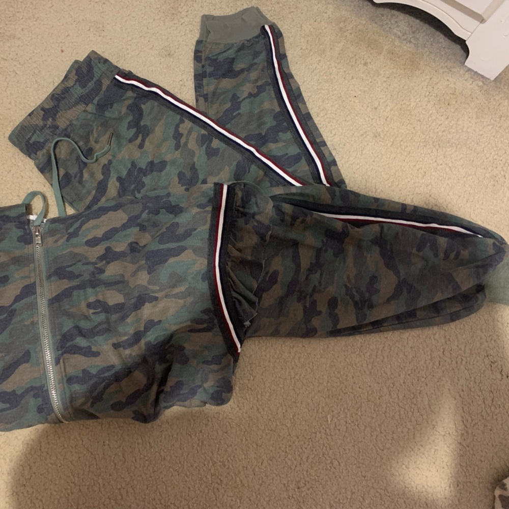 Army sweatsuit